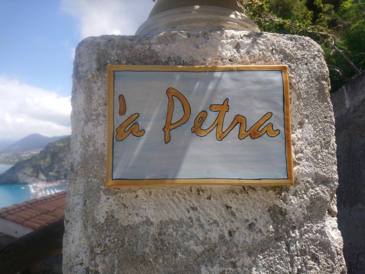 B&B Villa La Petra 圣尼科拉阿尔切拉 外观 照片
