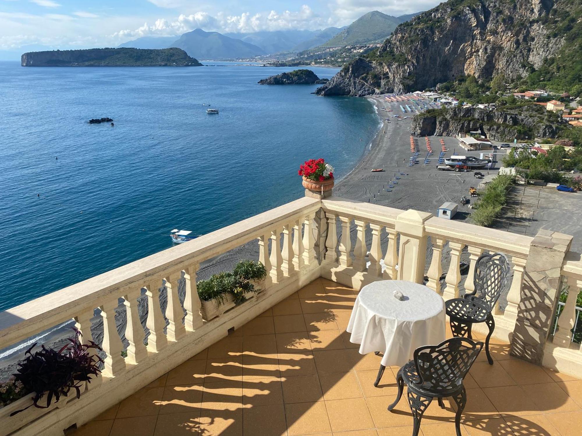 B&B Villa La Petra 圣尼科拉阿尔切拉 外观 照片