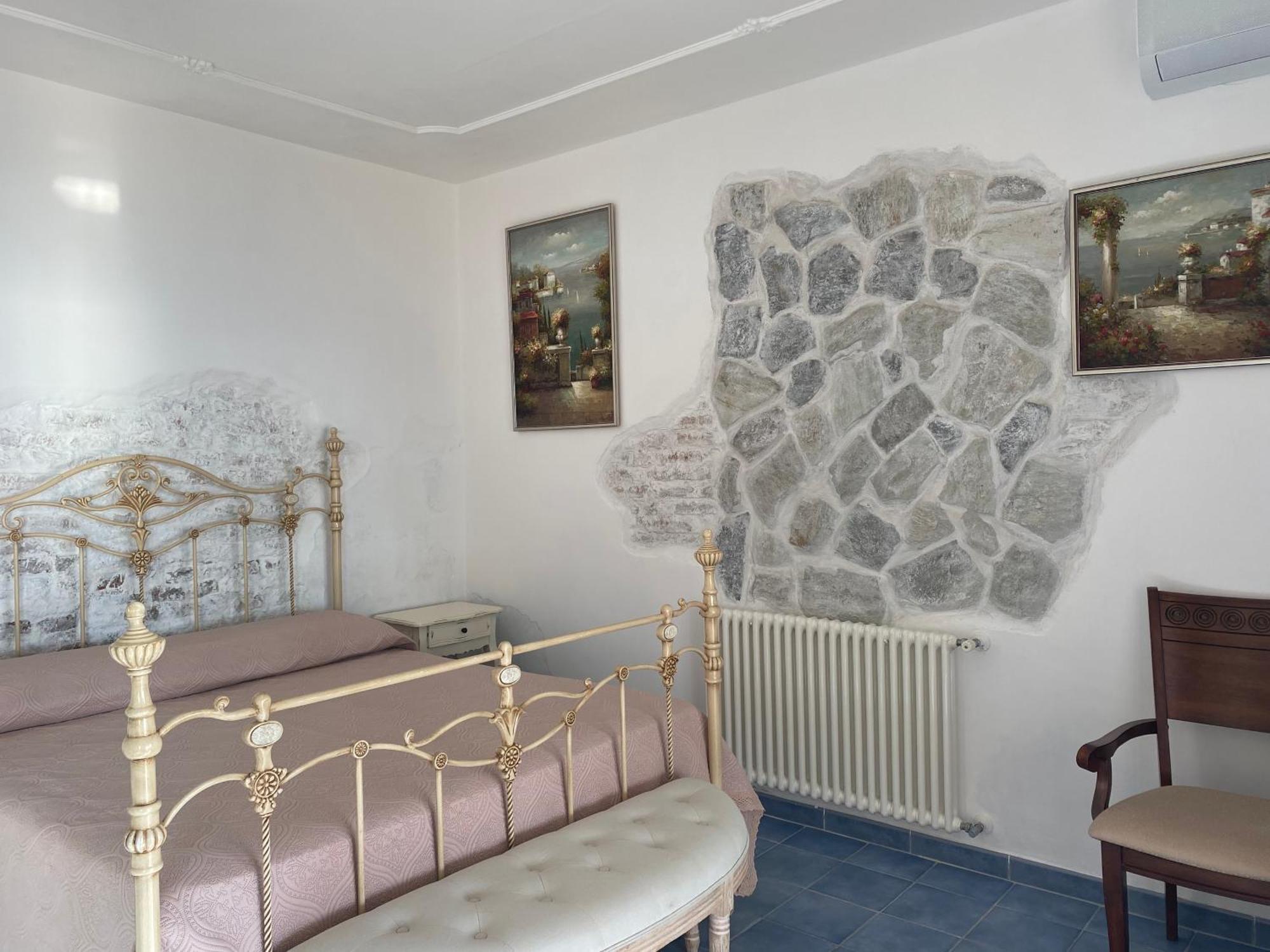 B&B Villa La Petra 圣尼科拉阿尔切拉 外观 照片