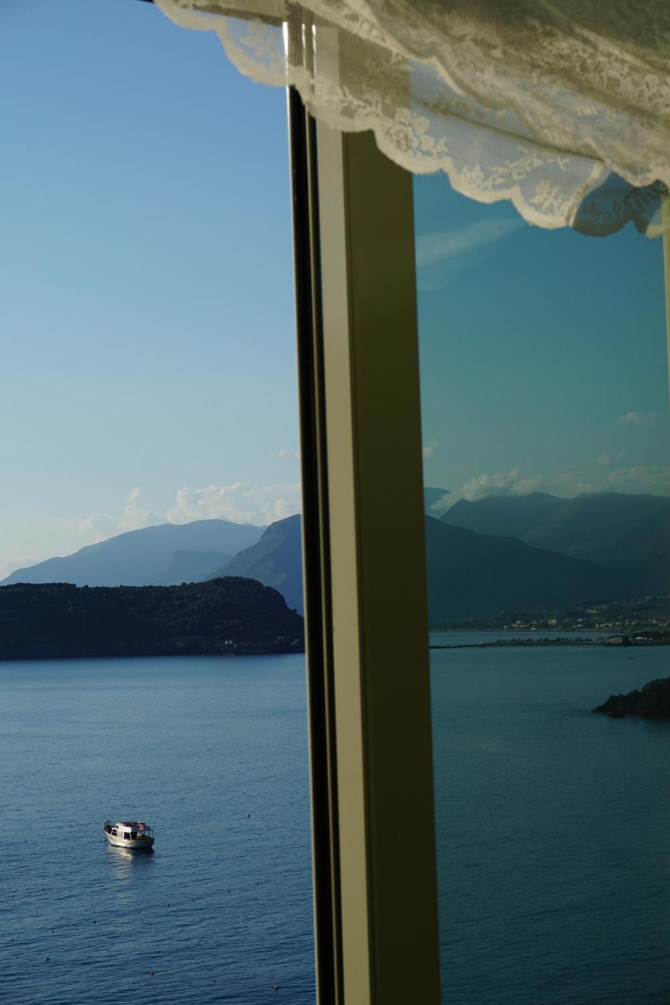 B&B Villa La Petra 圣尼科拉阿尔切拉 外观 照片